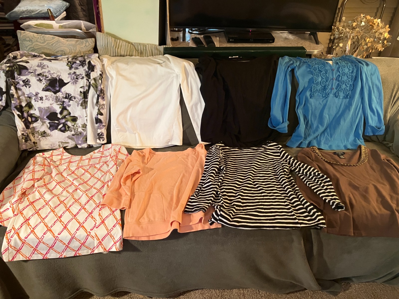 Lot Of 8 Women’s Small Long Sleeve Jersey TOPS / SHIRTS, Multiple Brands, XS – S