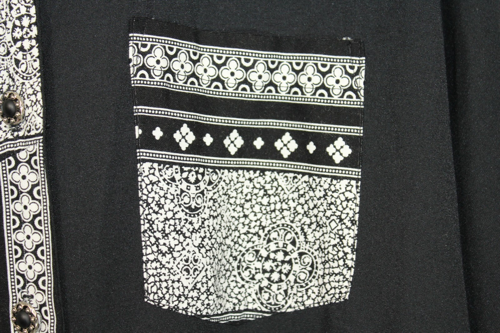 NWT Lori of California Womens Shirt Blouse Sz 12 Black White Geometric USA Made