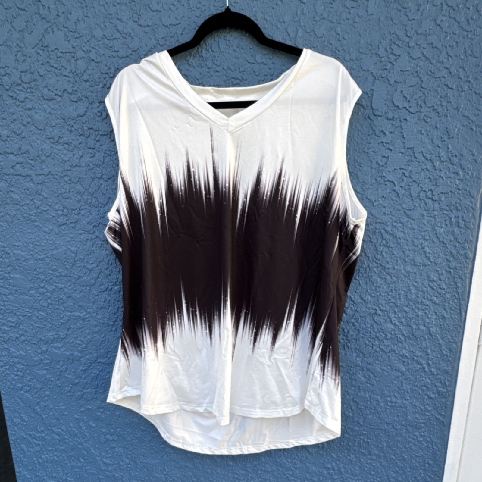 White Black Knit Sleeveless V-Neck Plus Size 6XL Women’s Tank Top Polyester