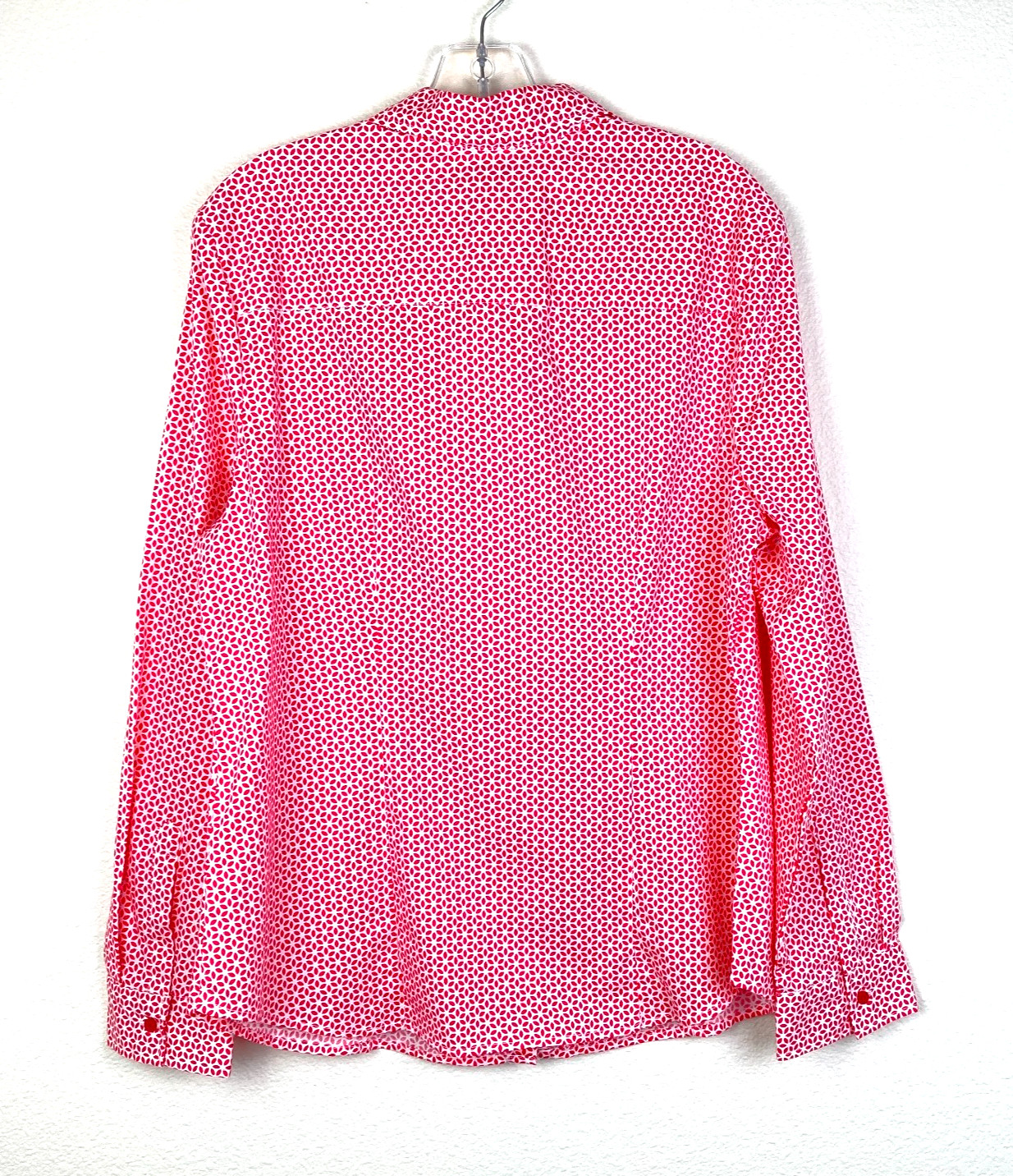 Covington Essentials Women’s Button Front Blouse Size L Pink Geometric Fitted