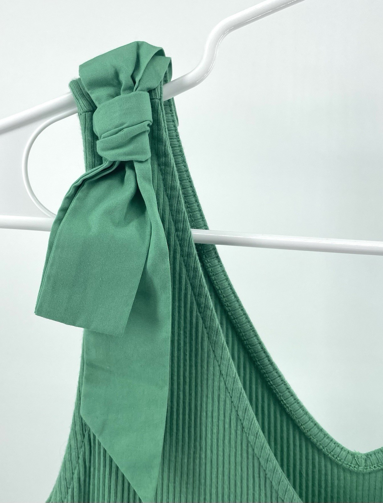 J. Crew Women’s Green Ribbed Bow Strap Tank Top Large Cute Feminine Summer