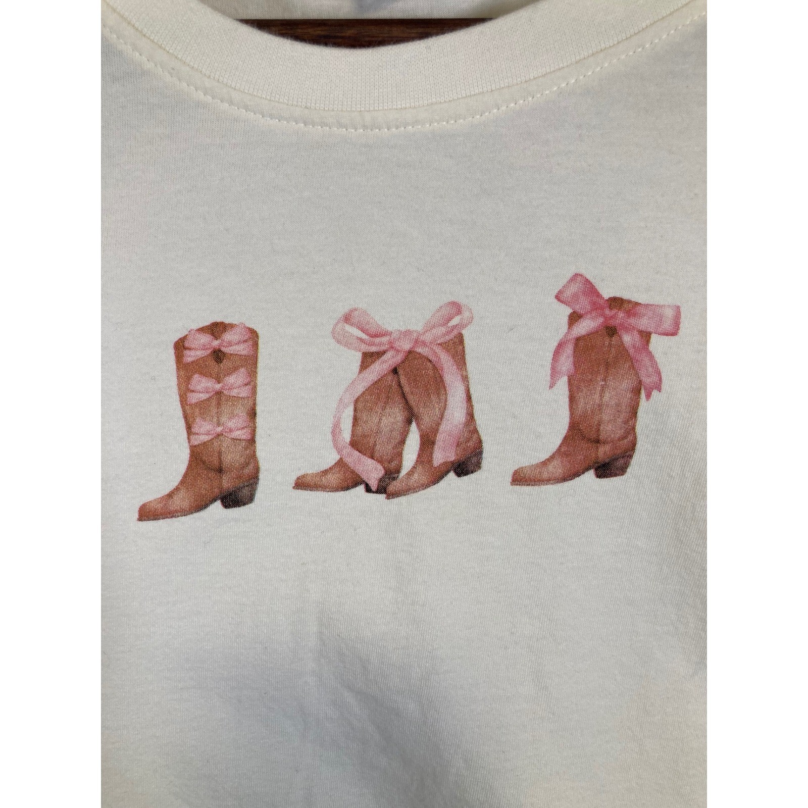 Messy Bun Just Chillin Boot Bow Graphic Tee Women Large Cream Western Coquette