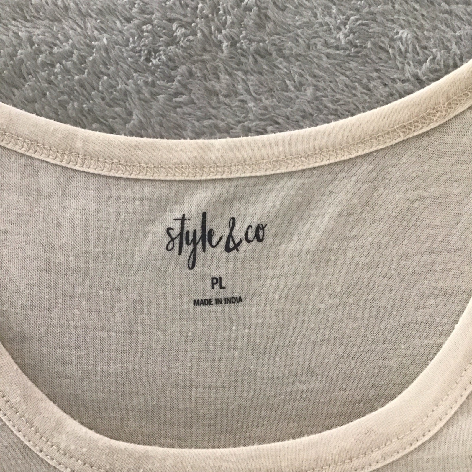 Style & Co Women’s PL Petites White Gold Star Print Round Neck Short Sleeve
