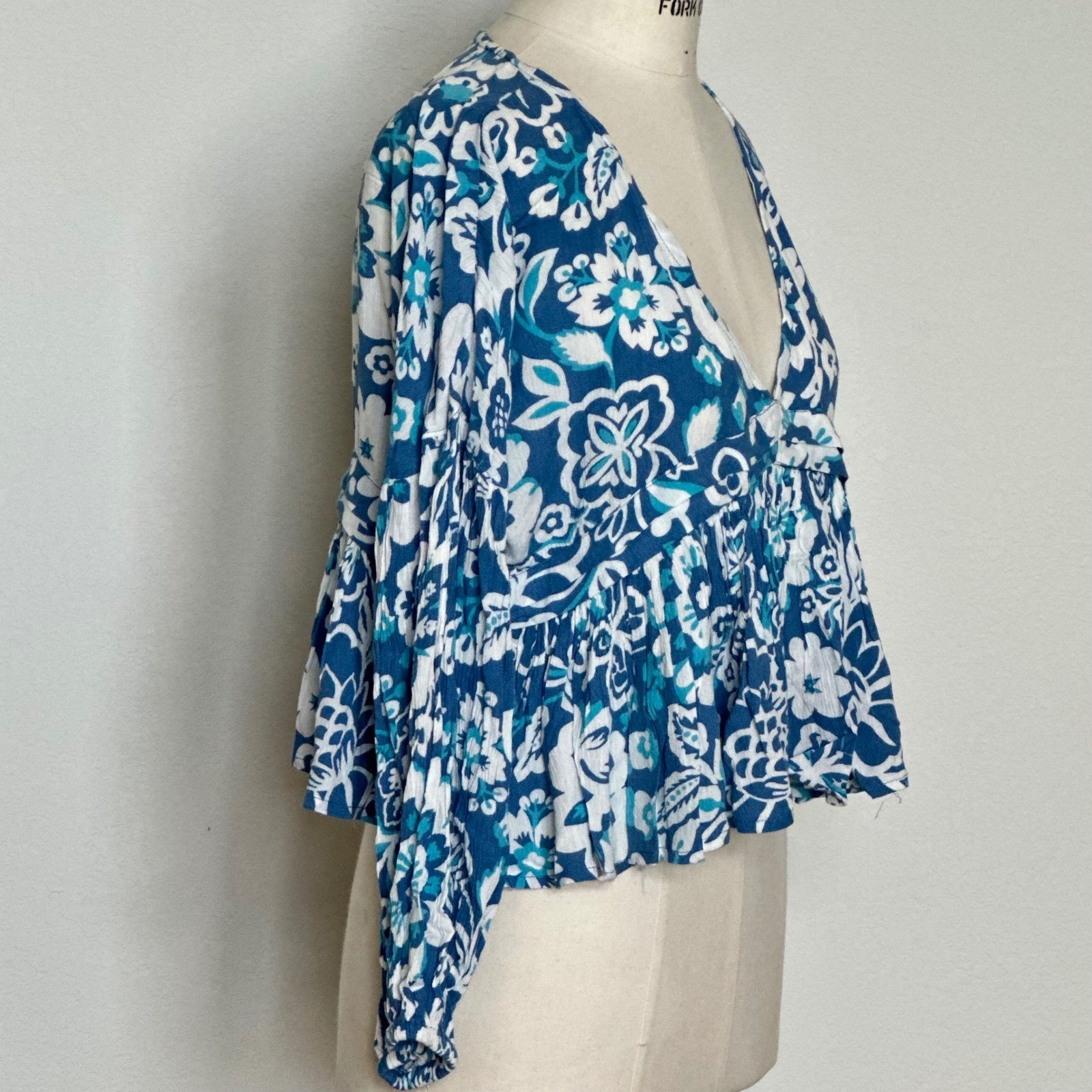 O’Neill Blue Floral V-Neck Babydoll Top Long Sleeve Boho Peplum Blouse Small