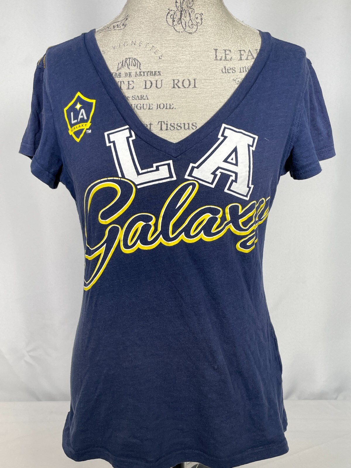 Los Angeles Galaxy MLS V-Neck Navy Blue Logo T-Shirt Women’s MEDIUM