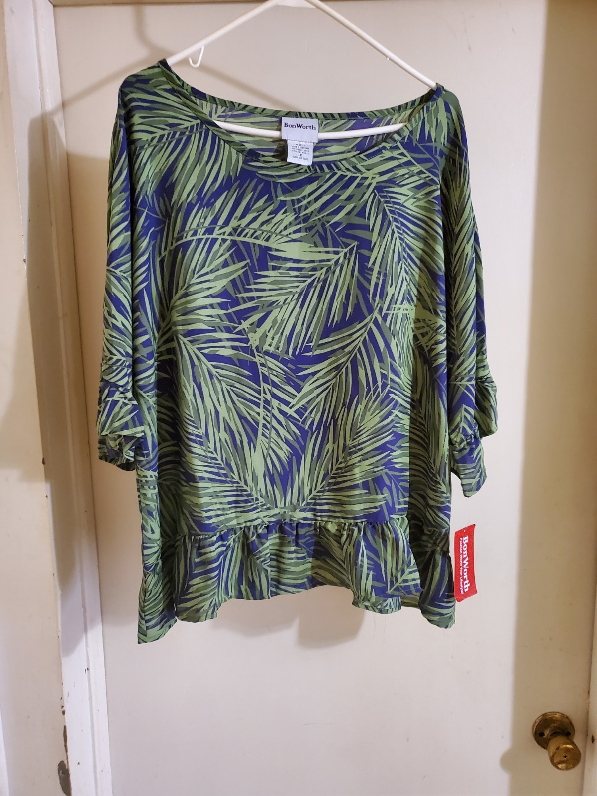 Bon Worth Purple And Green Blouse With Nice Design Bell Sleeves Size LP NWT