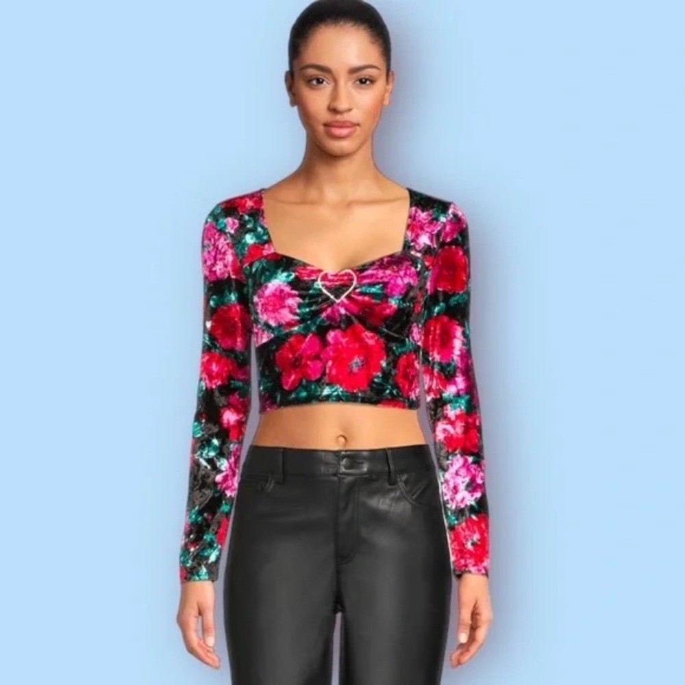 Madden NYC Junior’s Plush Floral Velour Top with Rhinestone Heart Red medium