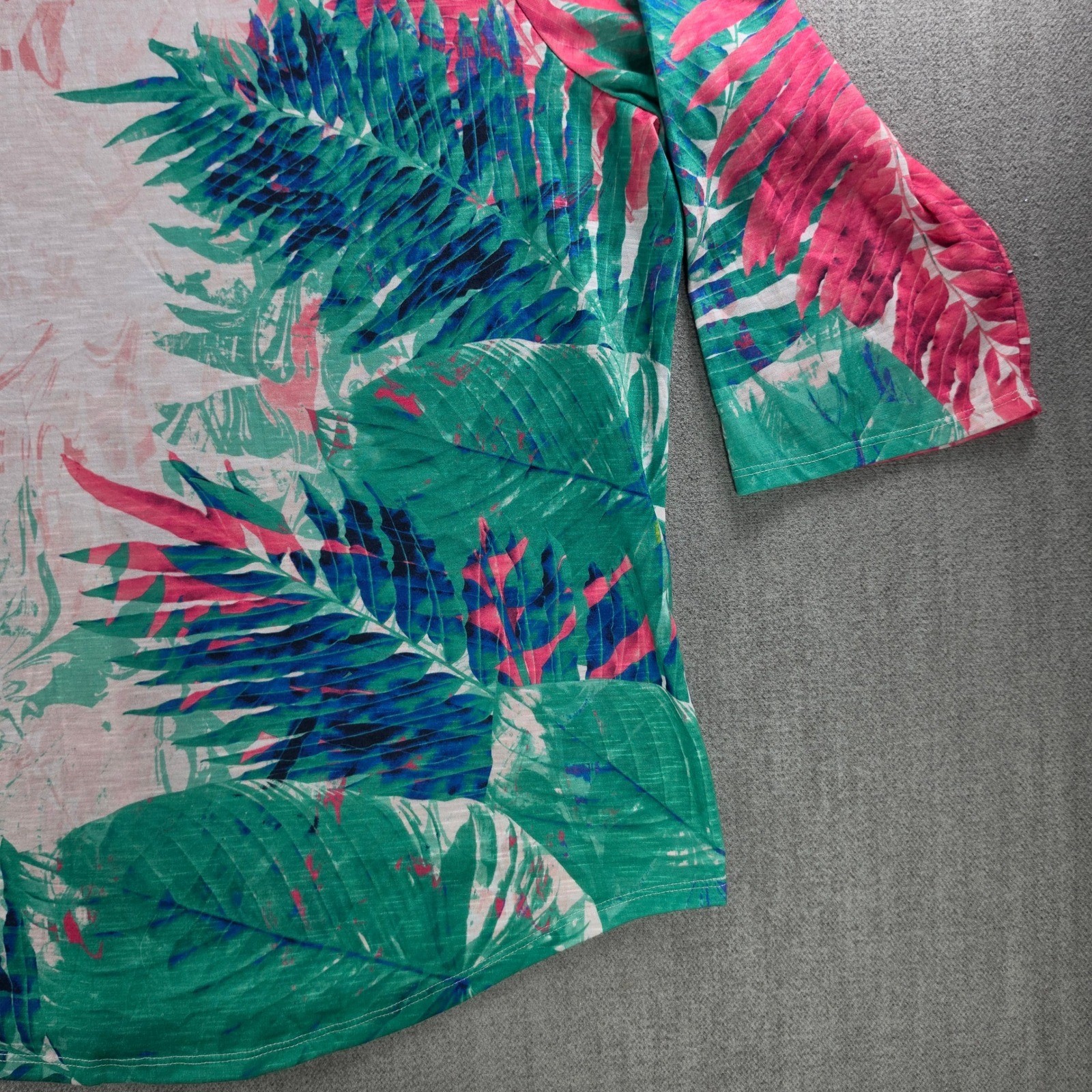 Coral Bay Tropical Palm Top Womens 2X White Pink Teal 3/4 Sleeve Slub Knit Shirt