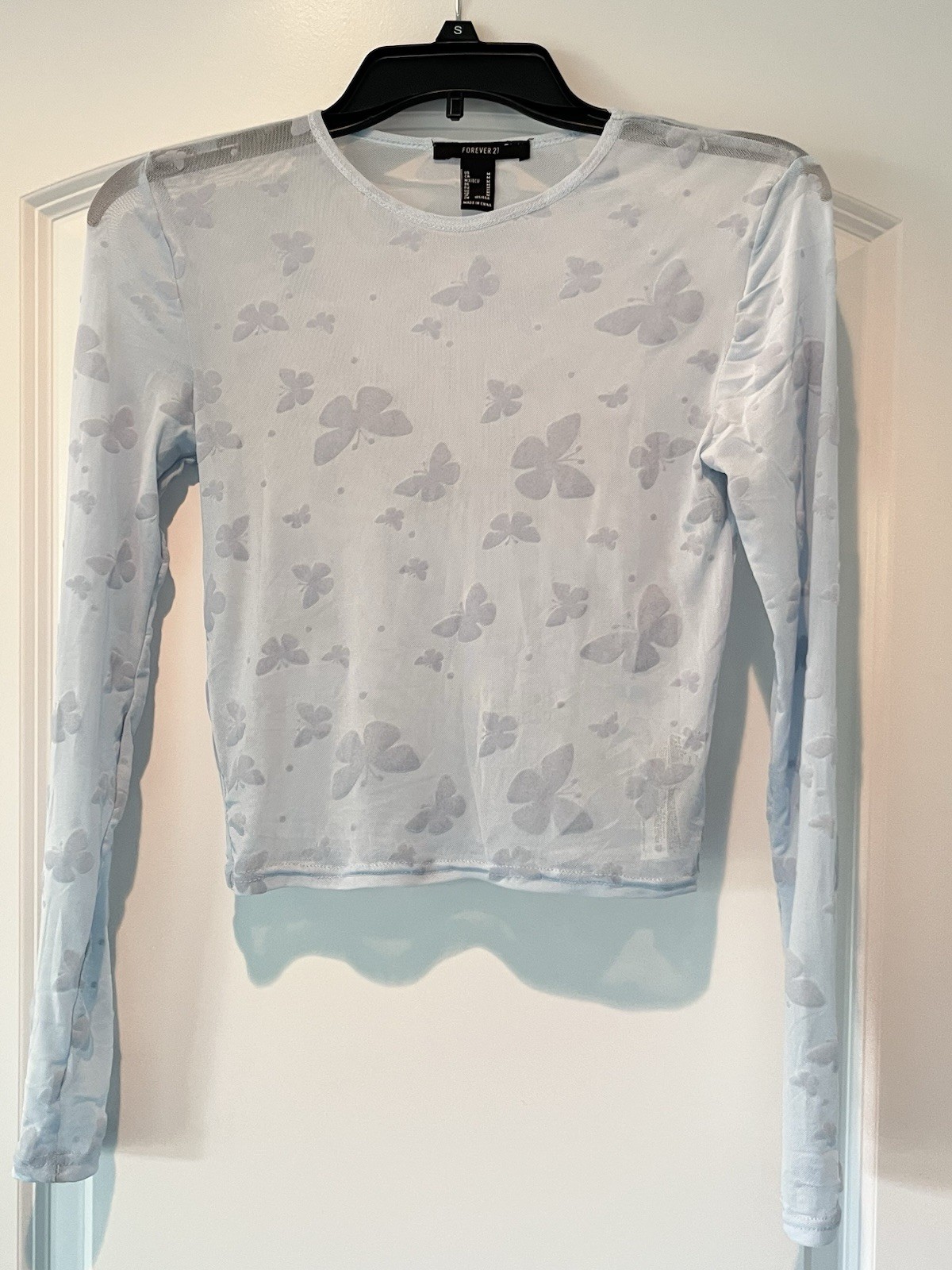 NWOT Forever 21 Size M Long Sleeve Sheer Top Blue Y2K butterfly burnout Stretch