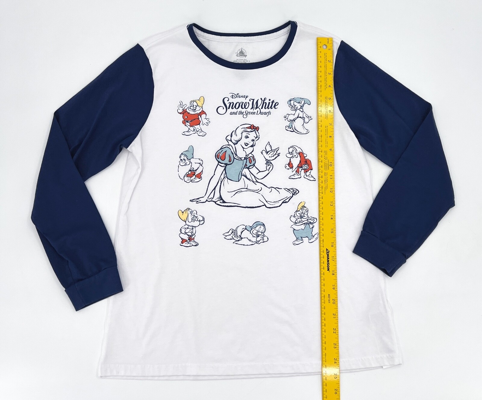 Disney Snow White Shirt Womens Large White Ringer Raglan Ringer 3/4 Sleeve Dwarv