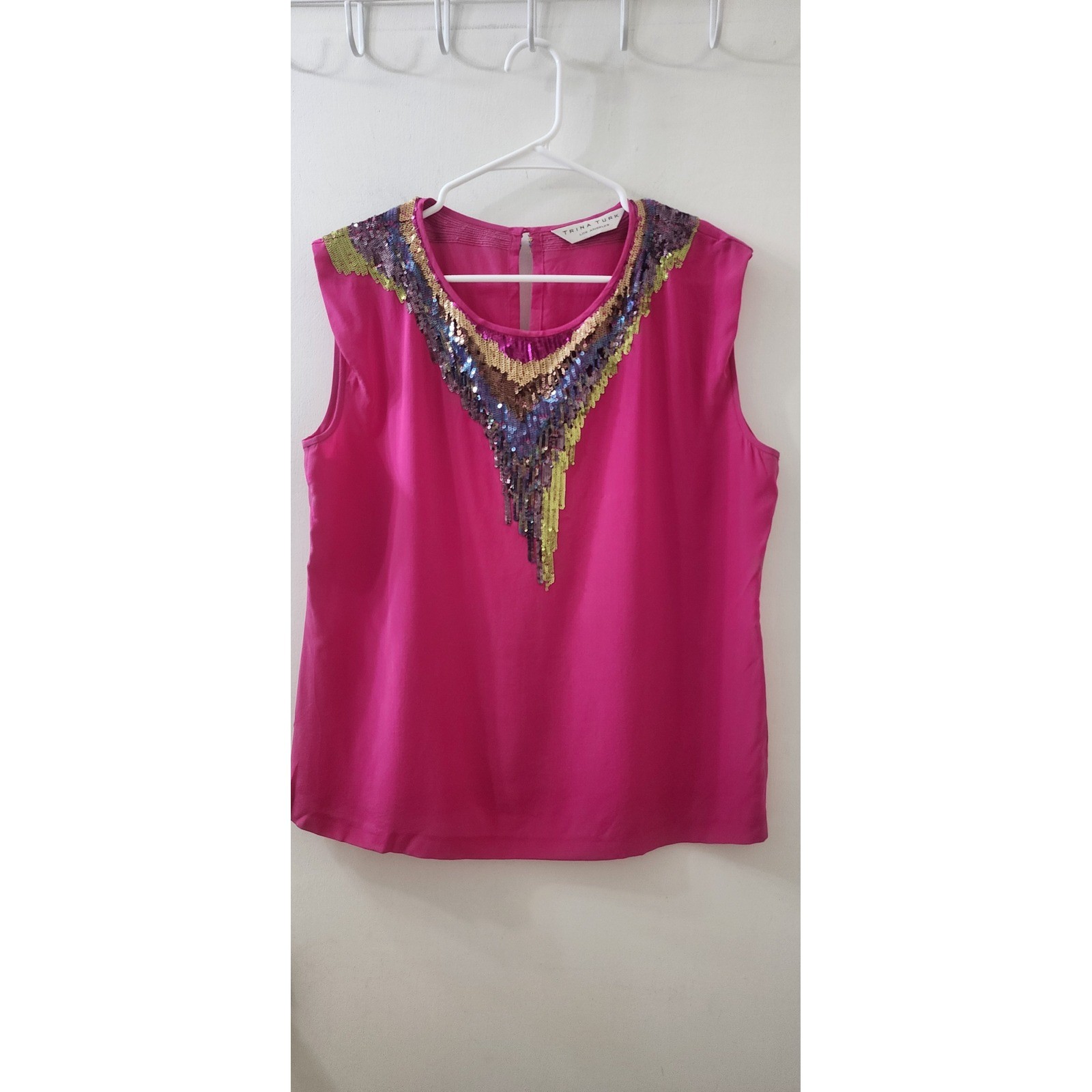 Trina Turk Pink 100% Silk Sequin Bib Sleeveless Blouse Top R291209 Womens L