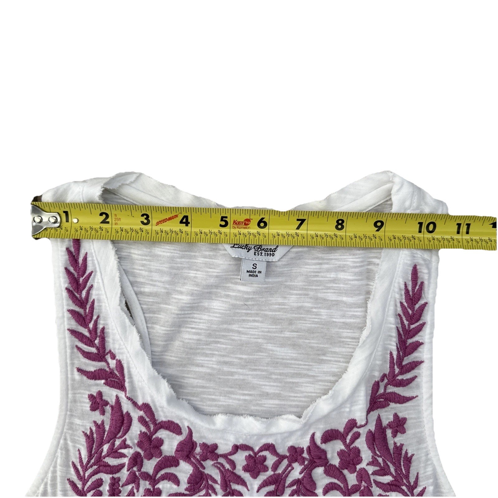 Lucky Brand Knit Tank Top S White with Purple Embroidery Racer Back Dip Hem cute