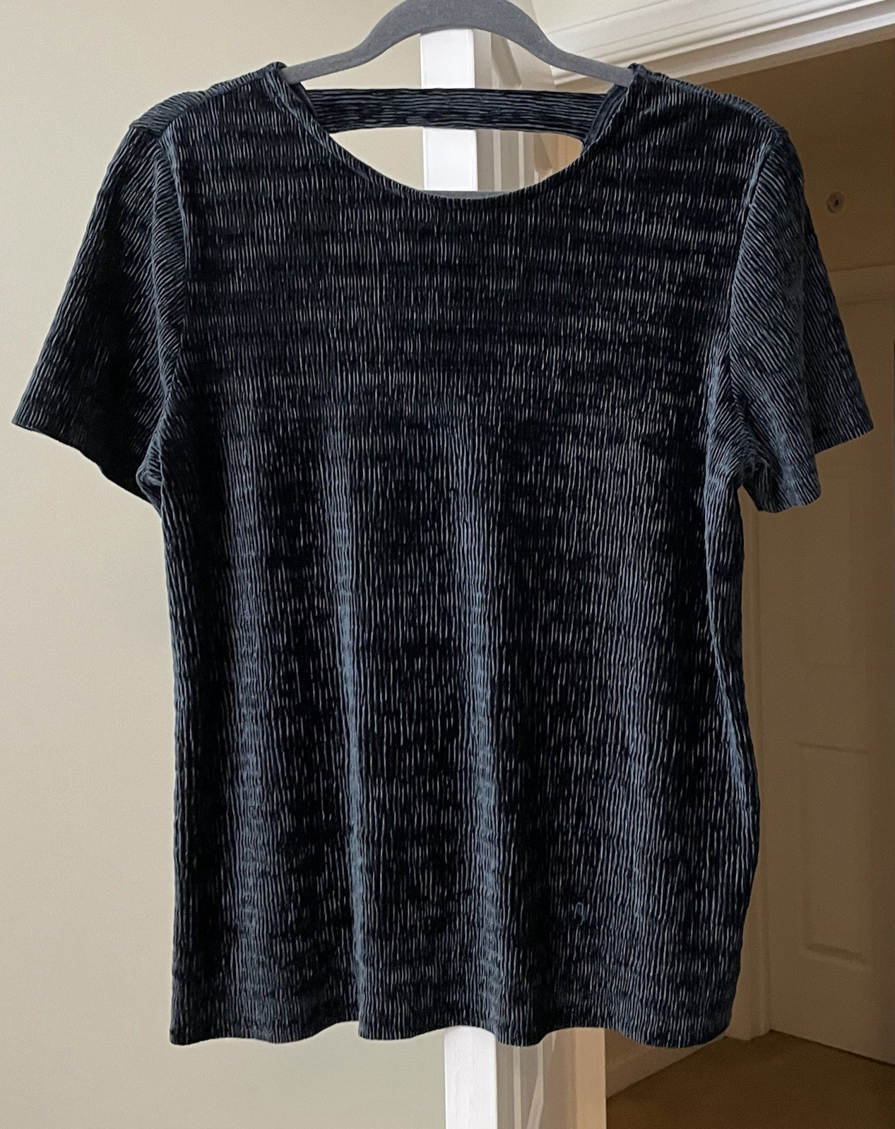 Fourteenth Place Top Black Ribbed Velvet Cut Out Whimsical Goth Women’s Small