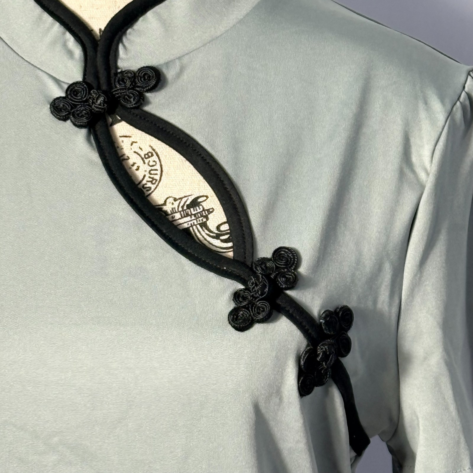 SHEIN Gray Mandarin Collar Frog Closure Top Size LRG Short Sleeve Asian Inspired