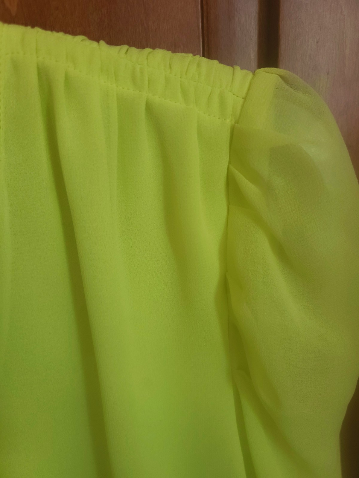White House Black Market Paf Sheer Long Sleeve Lime Green Blouse Small