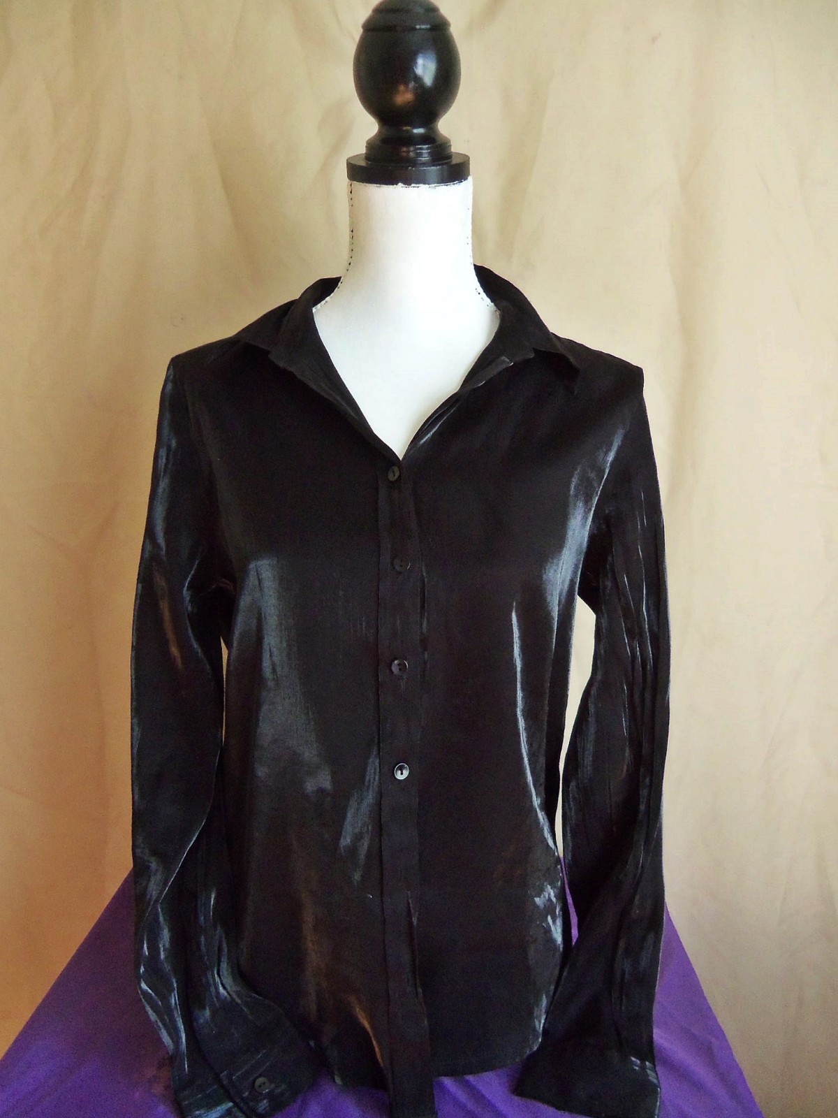 90s Rafaella black irredescent rayon/poly blouse. Sz. L