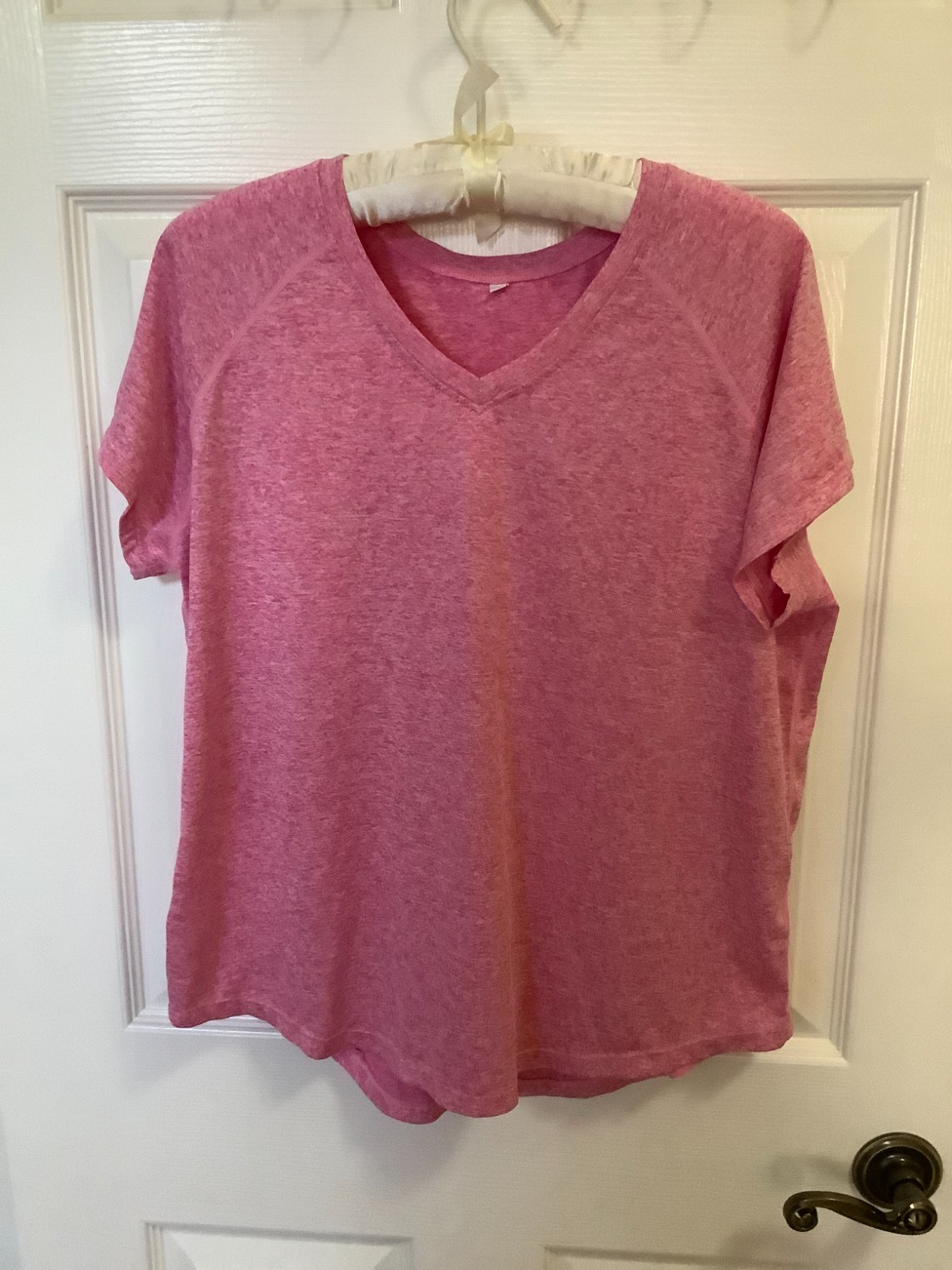 Halara Women’s Heathered Vneck Size L Short Sleeve T-Shirt Peach-white EUC