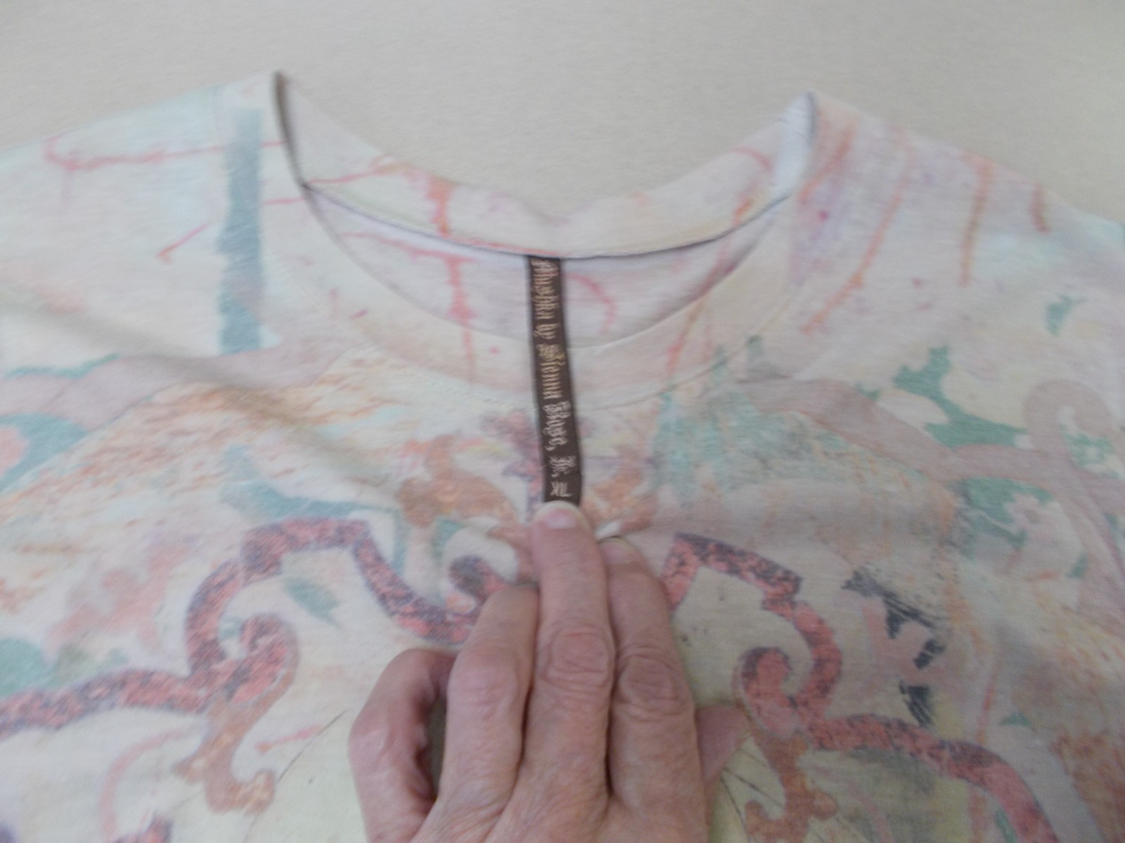 Mushka By Sienna Rose Pullover Woman’s Top Sz XL Asian Meditative For Cat Rescue