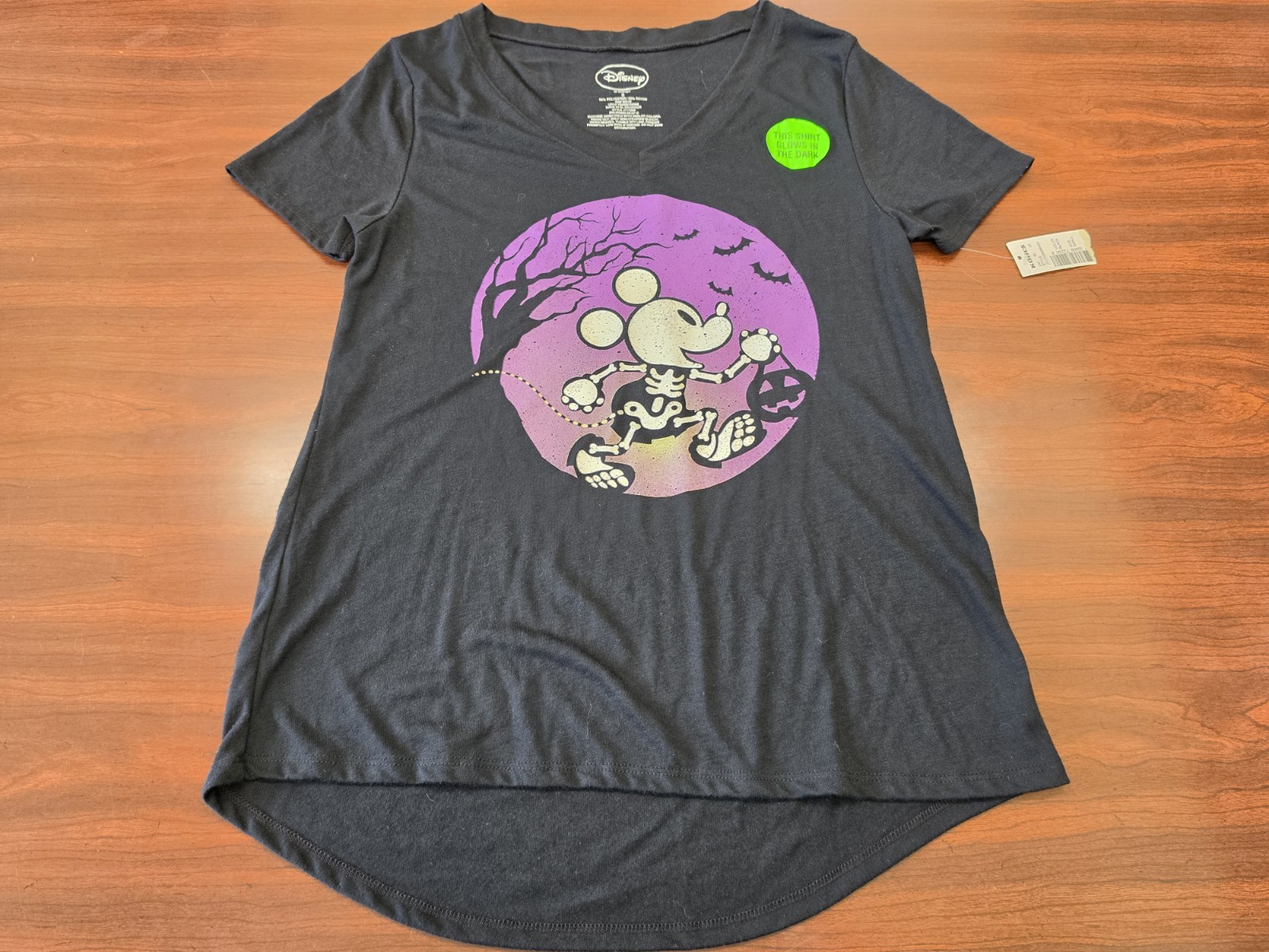 NWT Disney Mickey Mouse Skeleton Halloween Glow in The Dark V Neck T Shirt Women
