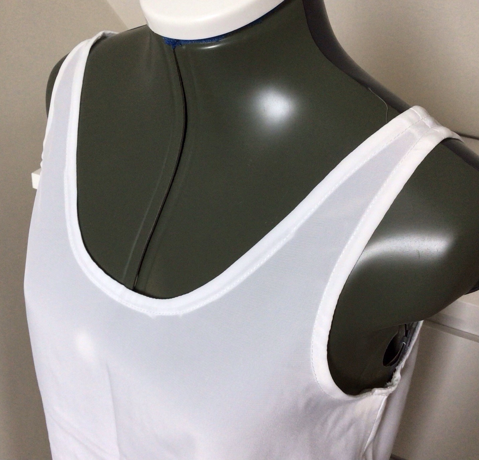 80s White Special Effect at ETAM Camisole Top UK Size 10 Round Neck, Shaped Hem