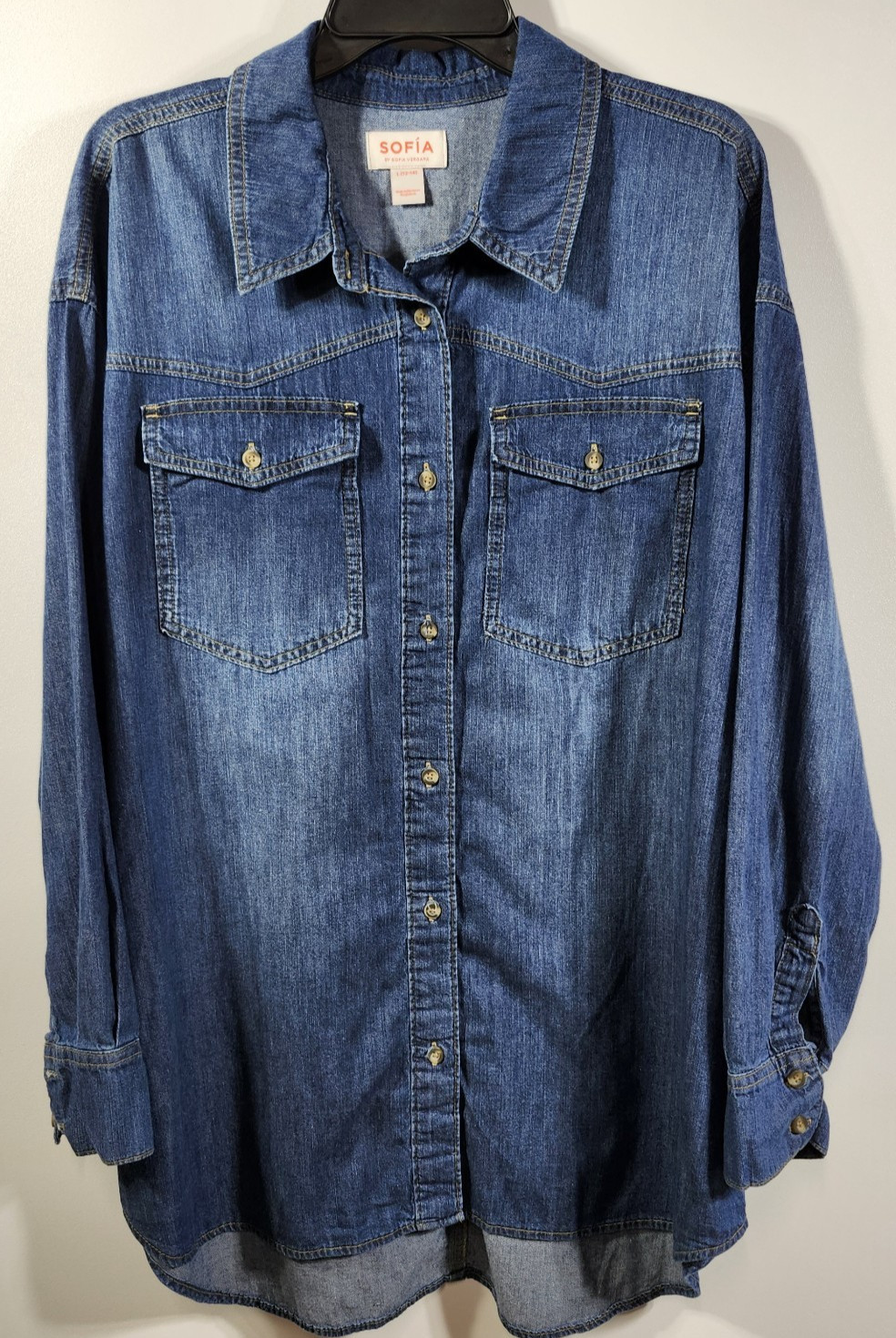 Sofia Vergara Women’s L Boyfriend Oversized Blue Tunic Shirt Denim Button NEW