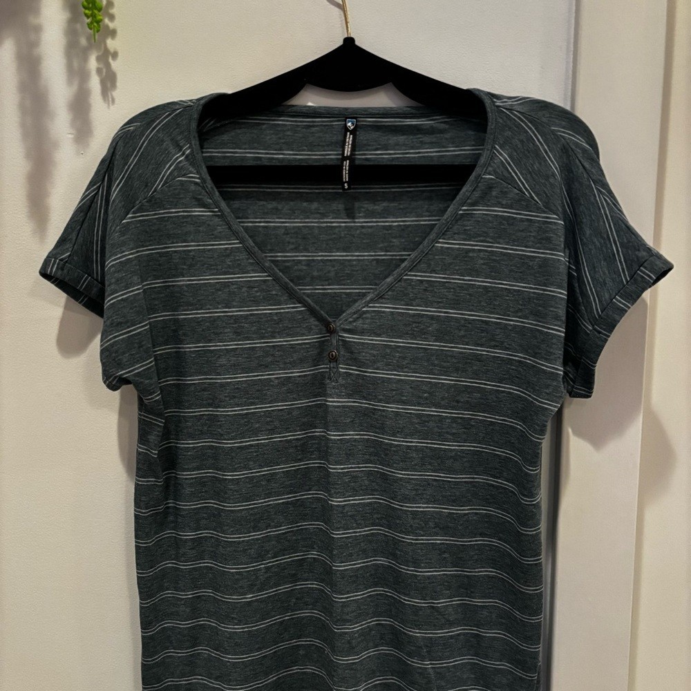 Kuhl Lisette Women’s Shirt Melange Performance Fabric V-neck Striped Size Small