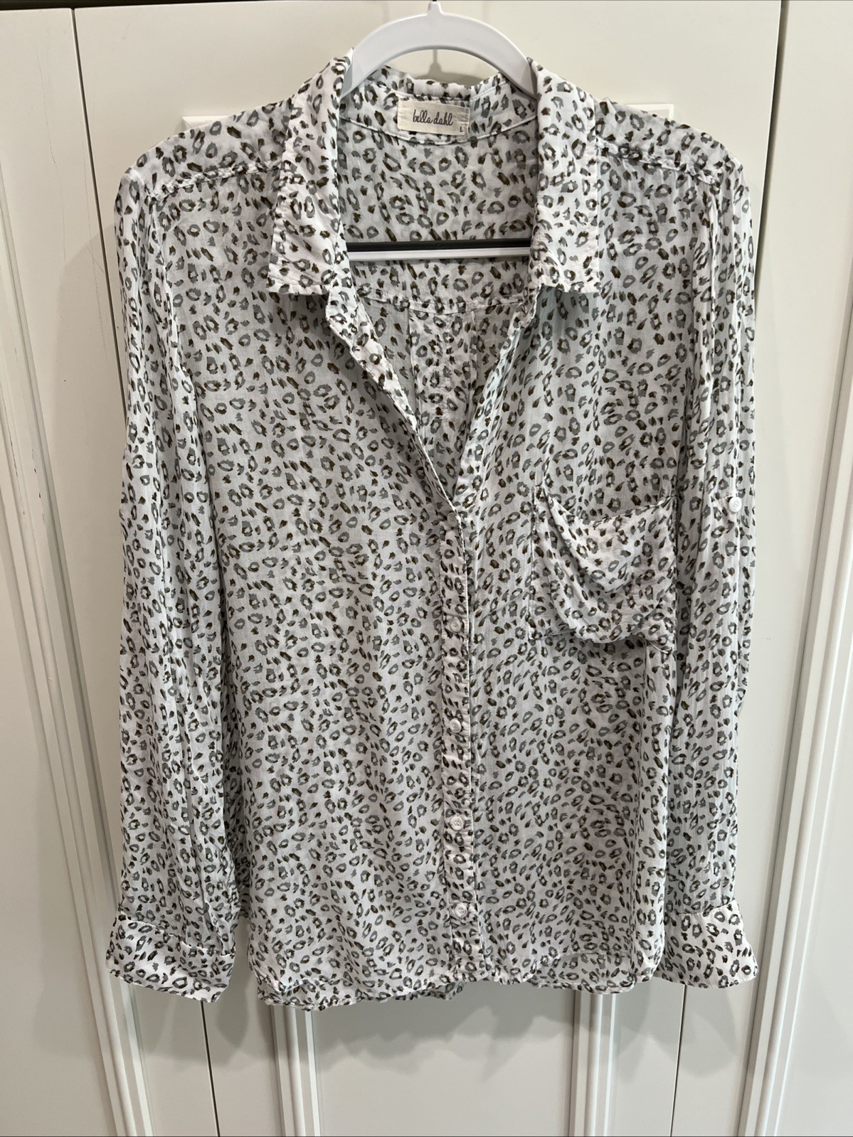 Bella Dahl Animal Leopard Print Button Up Tunic Shirt Size Large Tissue Thin