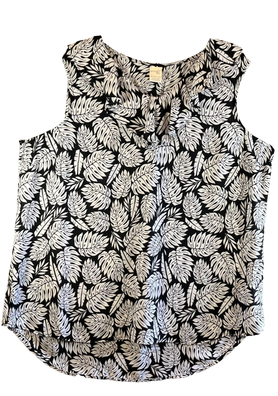 Terra & Sky 1X-(16W-18W Black & White Sleeveless Leaf Print Pullover Blouse Top