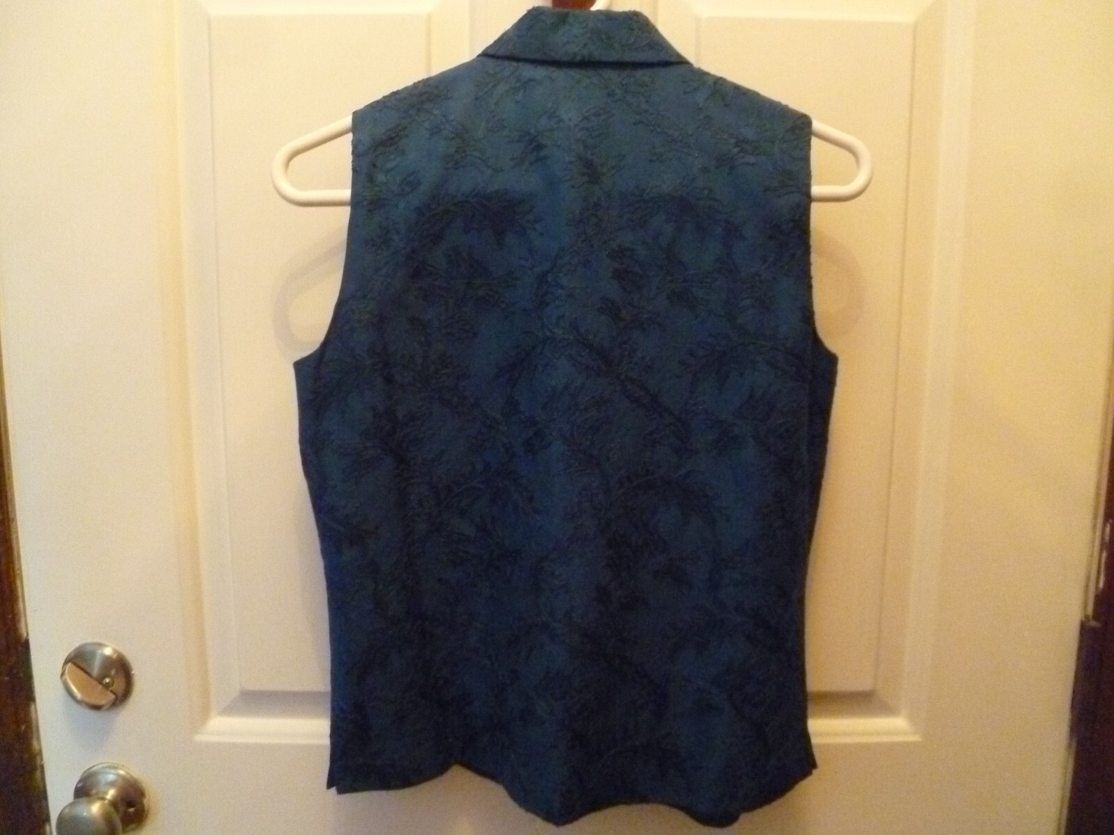 Talbots petites pure silk 4 collared button vest teal embroidered sleevless