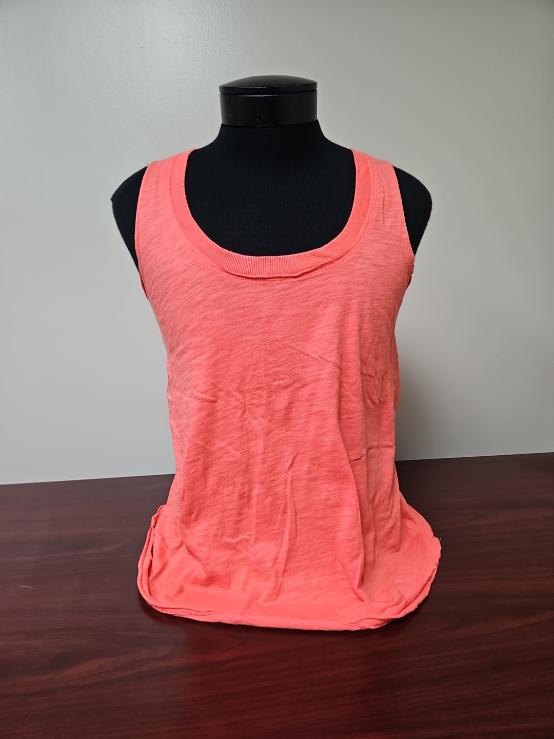 White Crow Coral Pink Women’s Tank Top * Size M