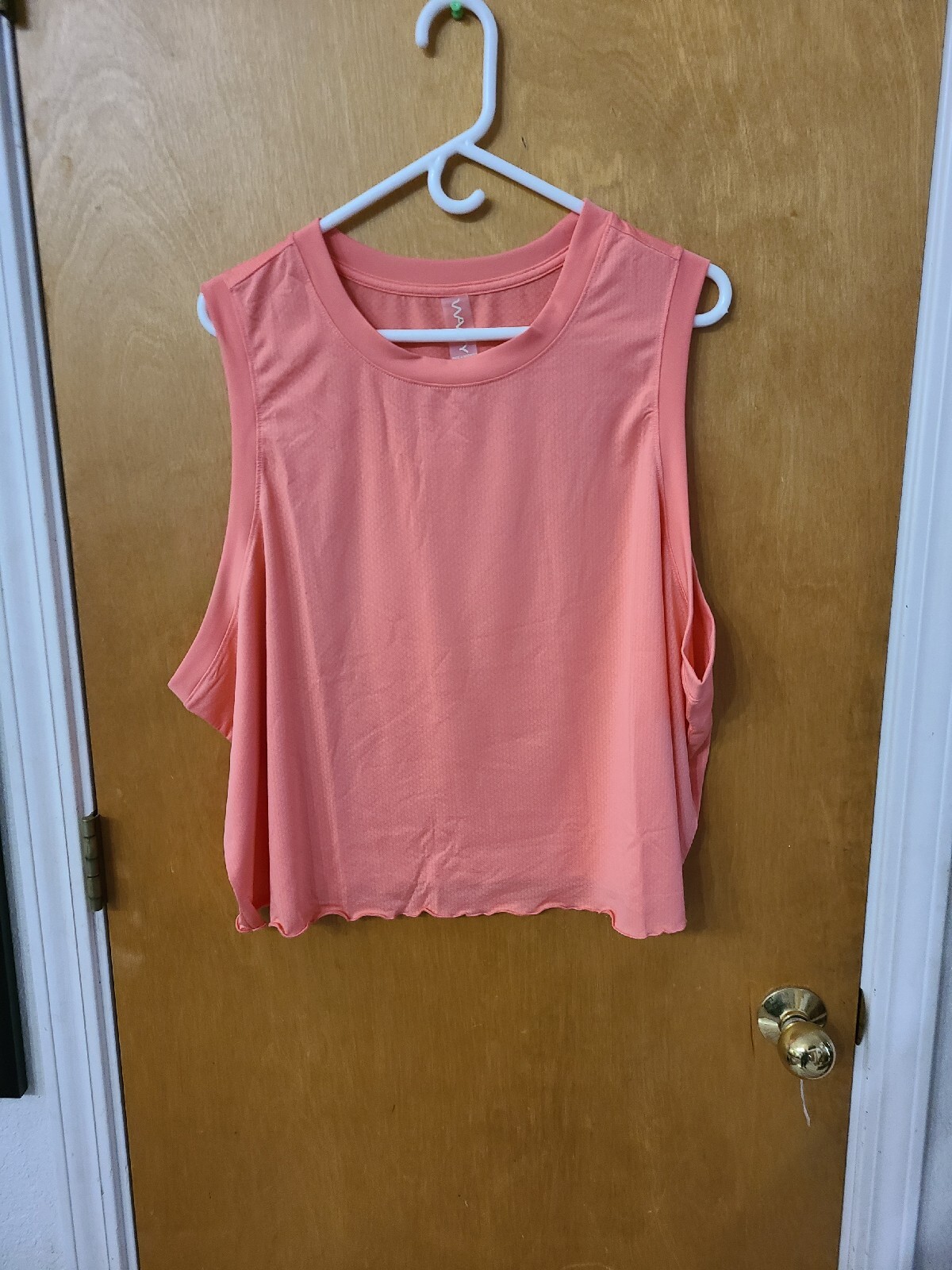 Lot Of 2 Women’s Tops, Abound Gray 2x Crop NWT & Wavvy 3x Coral Sleeveless NWOT