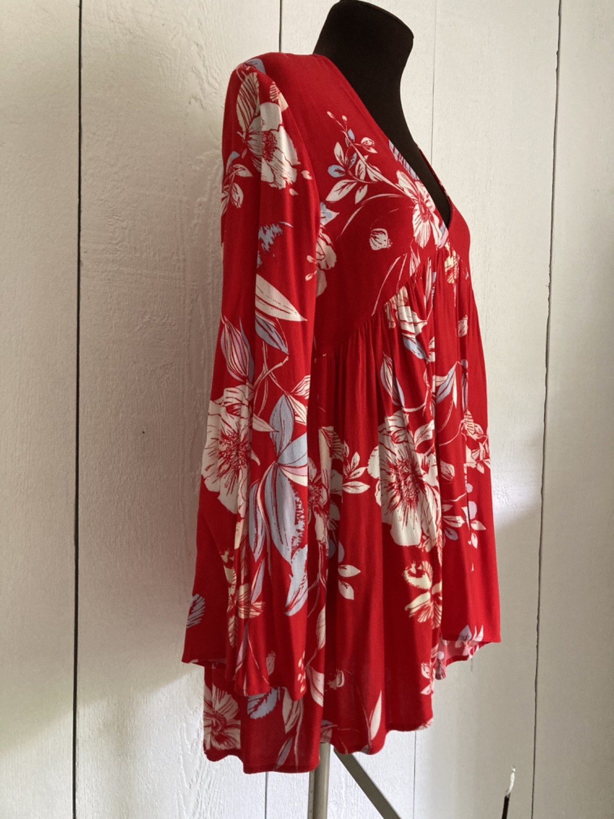 Free People BELLA Floral Print Bell Sleeve Tunic Mini Dress Top in Red Sz XS