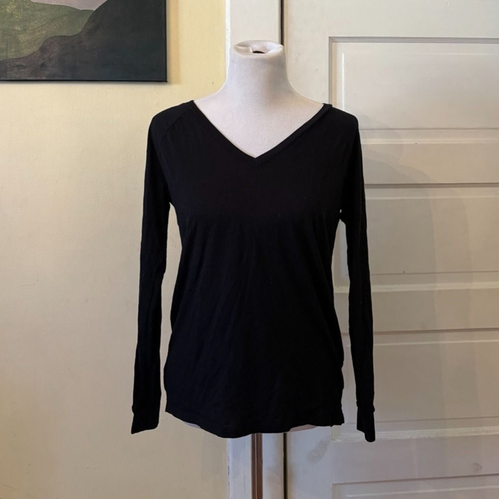 Women’s Victoria’s Secret pink black V-neck Long sleeve tee tshirt top pajama