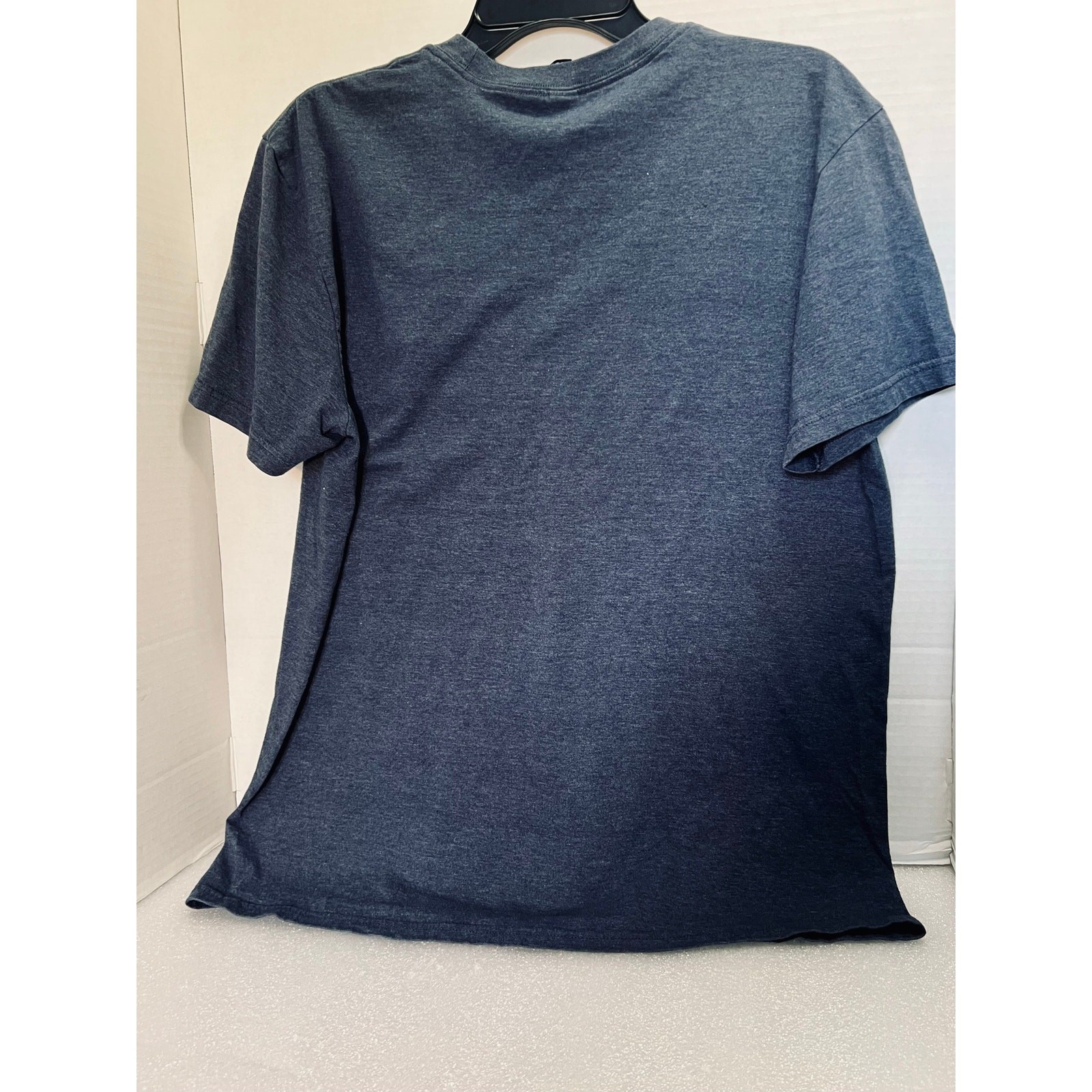 Lee University T-shirt. Gray size Large
