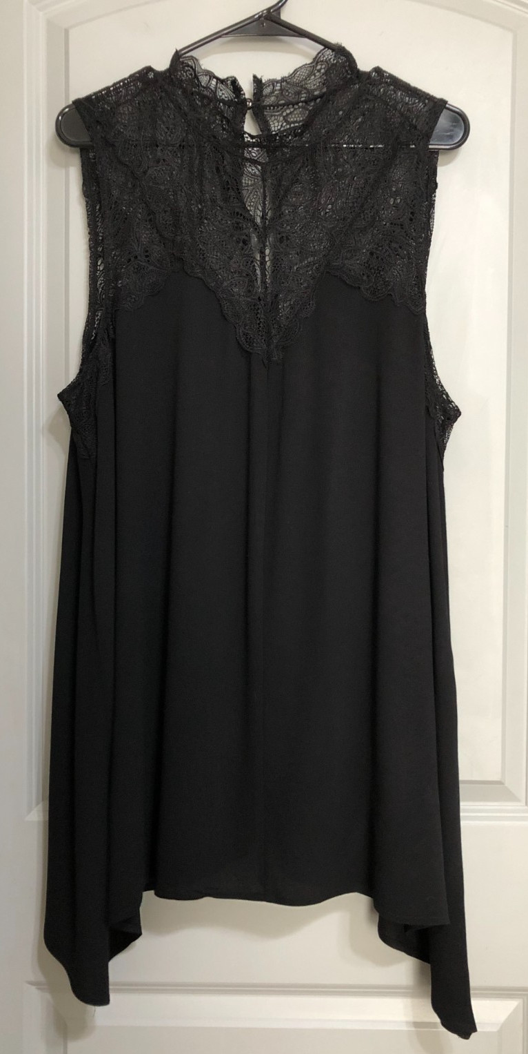 Torrid Plus Size 2 Black Lace Mock Neck Tank Top Sharkbite Hem Rayon Blouse.