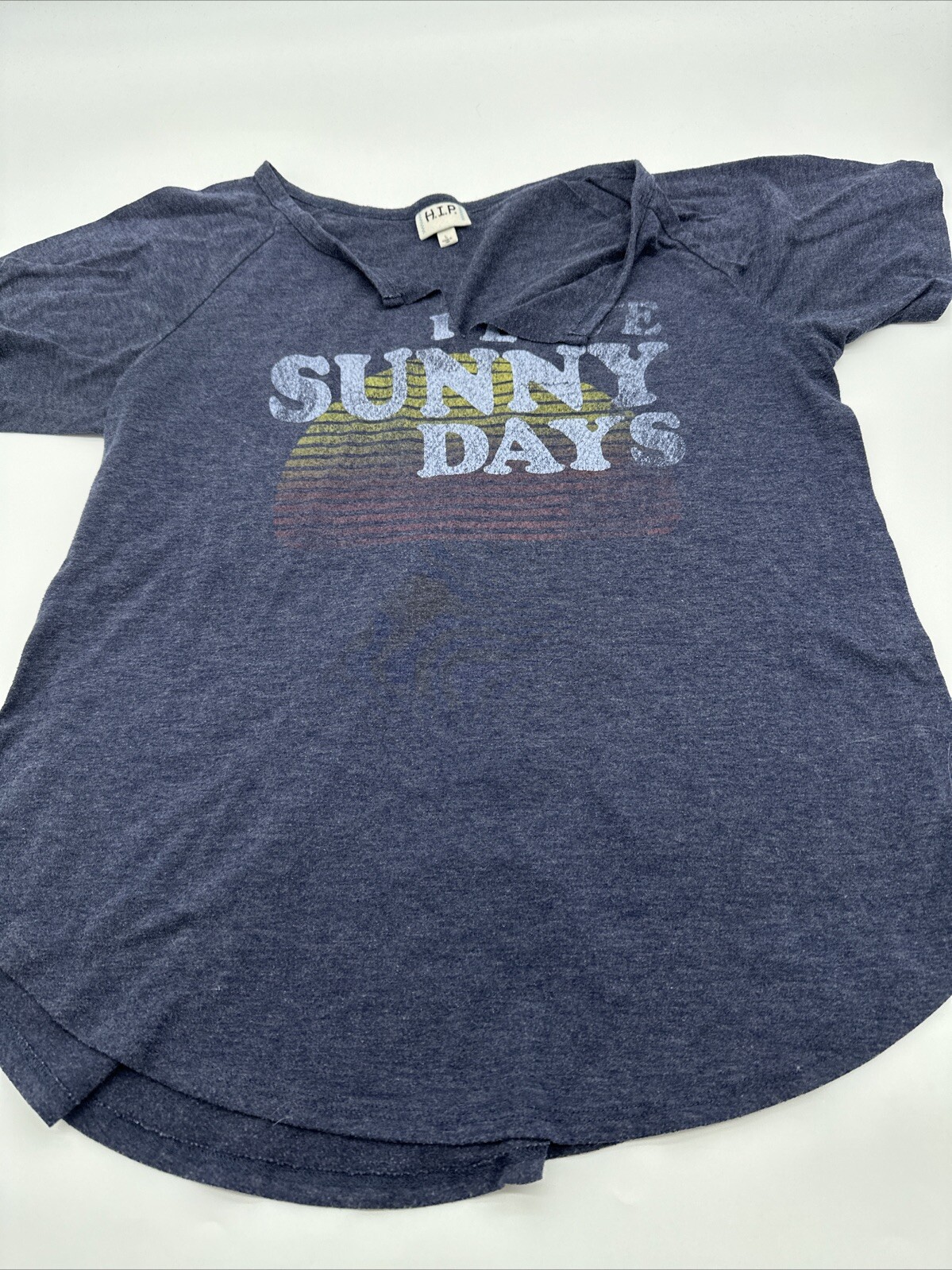 H.I.P T-Shirt Women Large Graphic Print Gray Notched USA.#12996