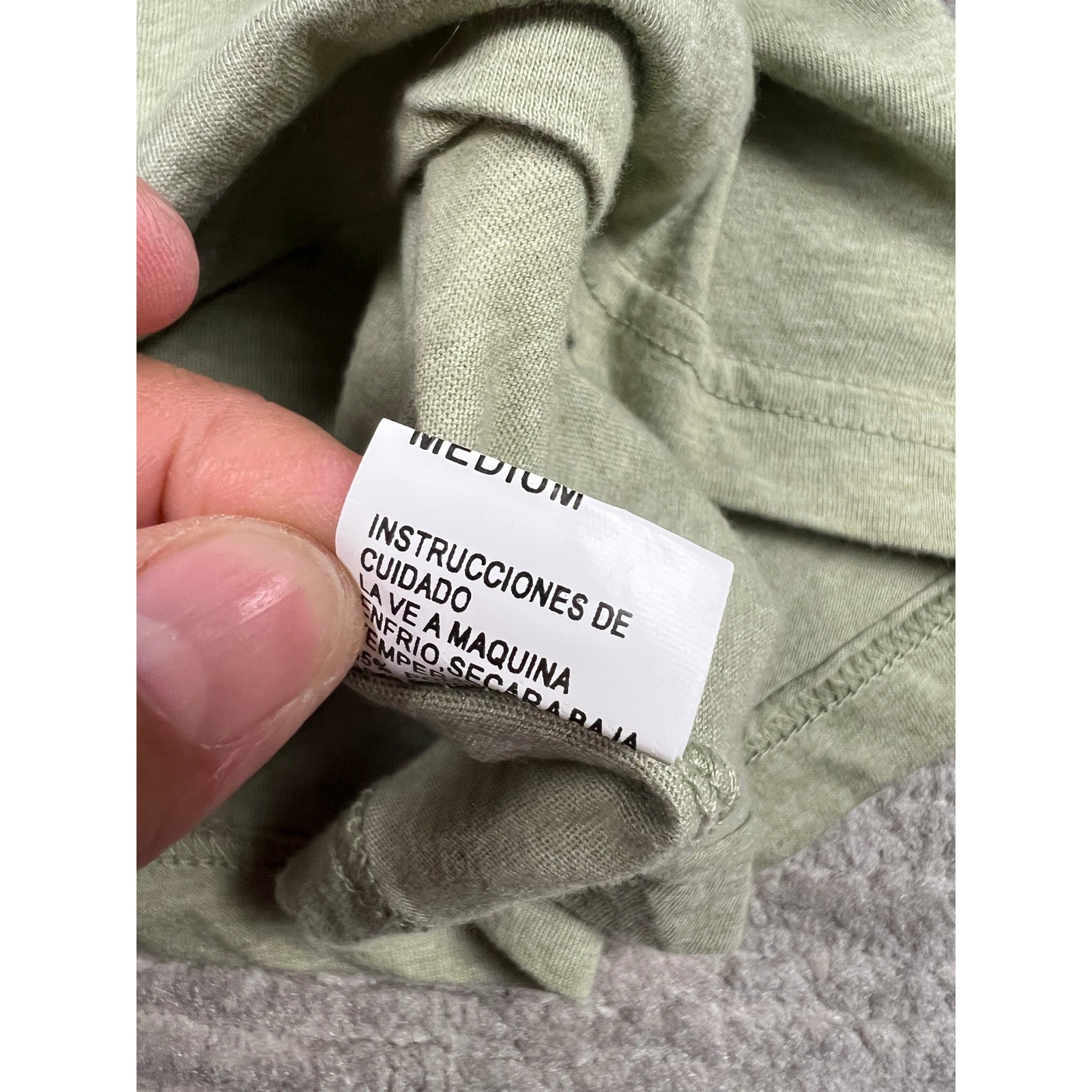 Unbranded Graphic Tee Women Medium Sage Green Wildflowers Botanical Cottagecore