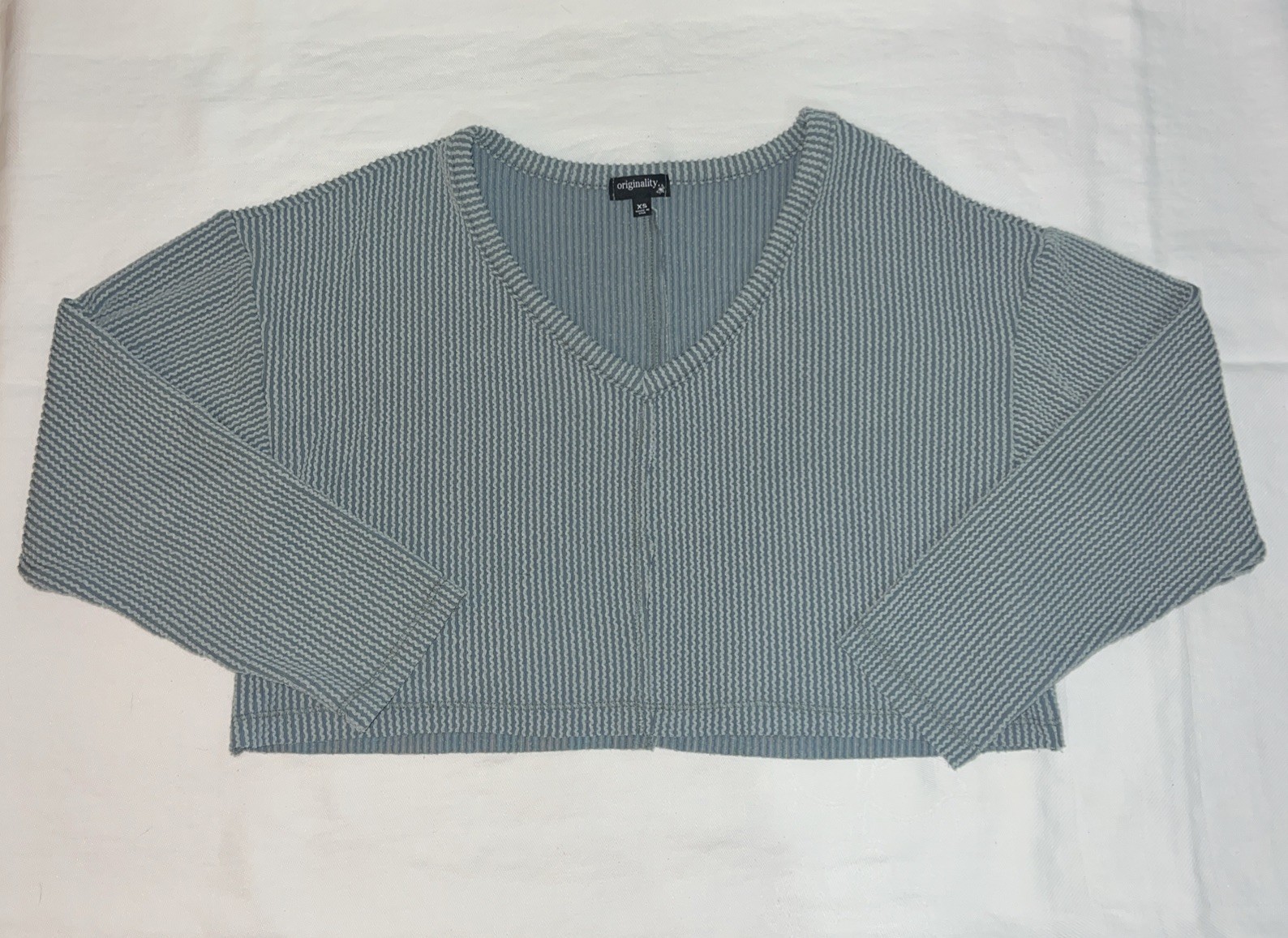 Originality Oversized Cropped V Neck Long sleeve Top Women’s Sz XS Dusty Teal