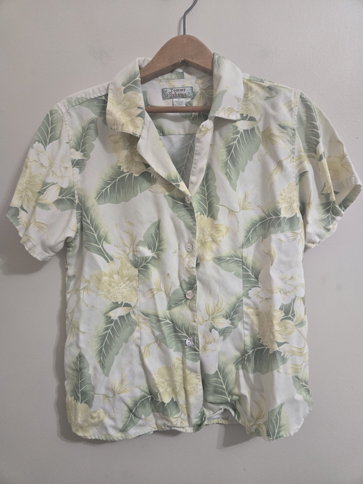 Vintage Tommy Bahama Womens M Silk Hawaiian Shirt Tropical Floral Camp Collar EU