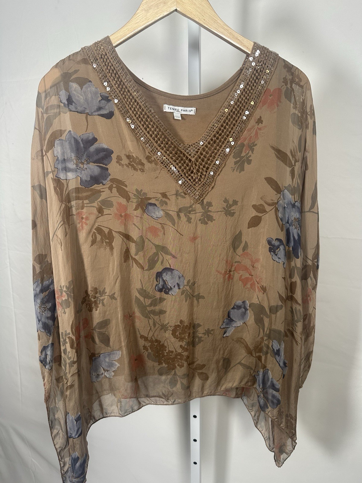 Tempo Paris Floral Sheer Chiffon V-Neck Sequin Trim Blouse S/M, Made in Italy