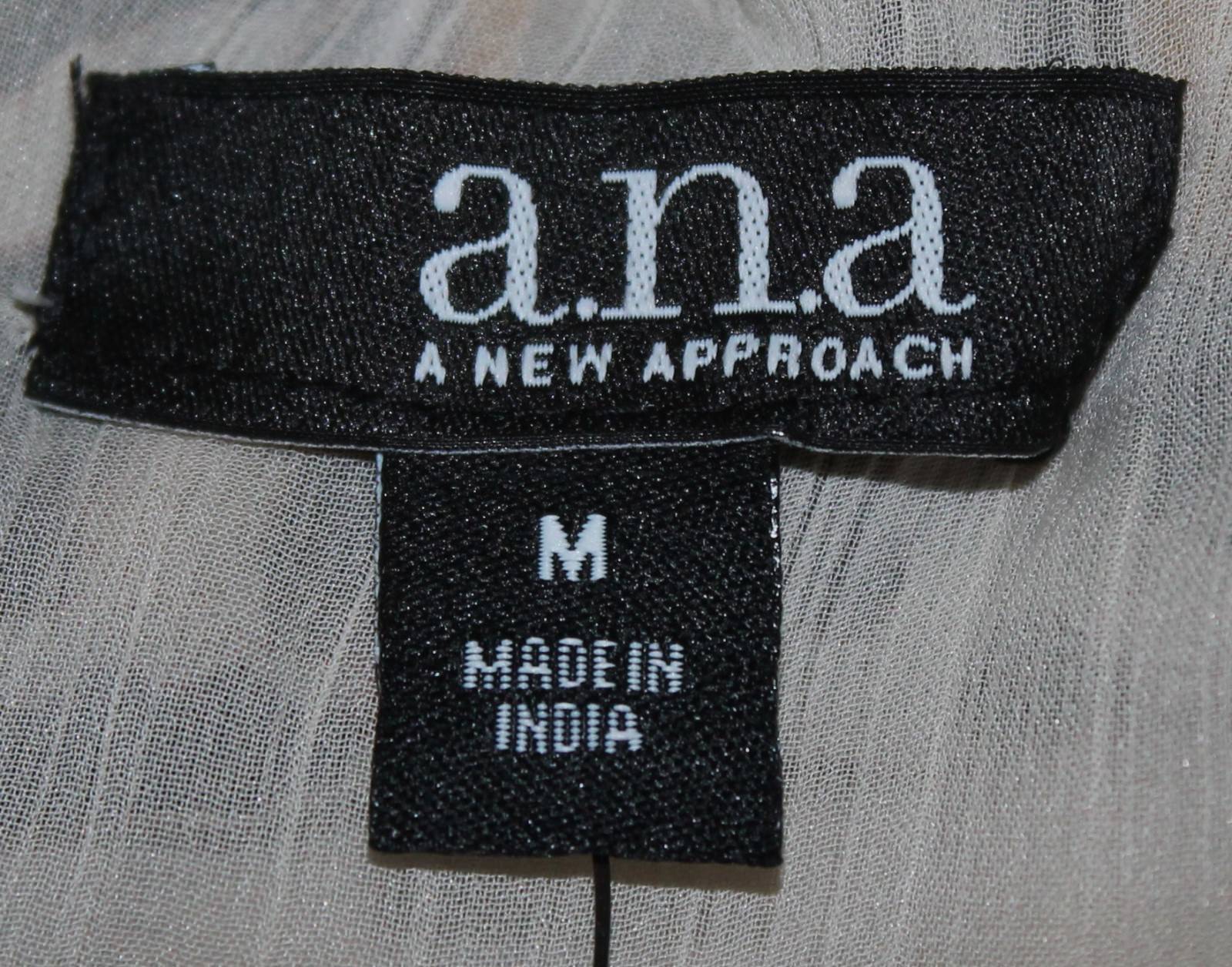 a.n.a., Medium, Jurassic Gold Multi Adjustable Strap Top, New with Tags