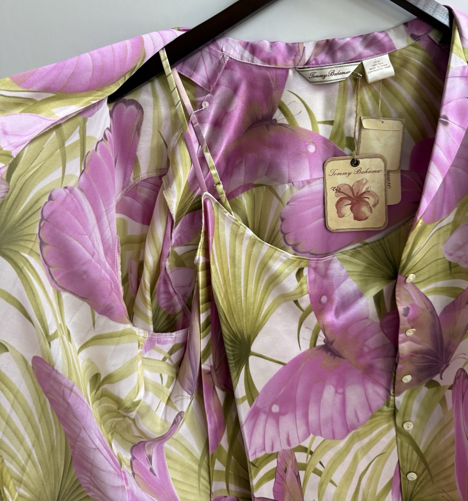 NWT Tommy Bahama Silk Women’s Large Blouse & Cami Set Pink Green Butterflies