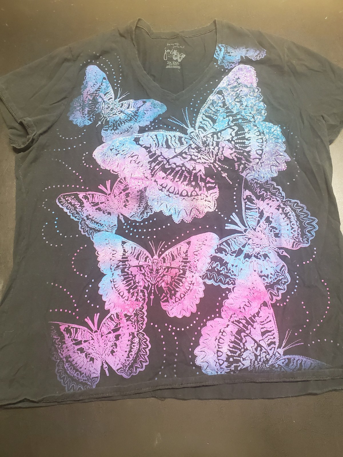 JMS Just My Size Hanes 2X 100% Cotton VNeck Graphic Short Sleeve Tee Shirt Women