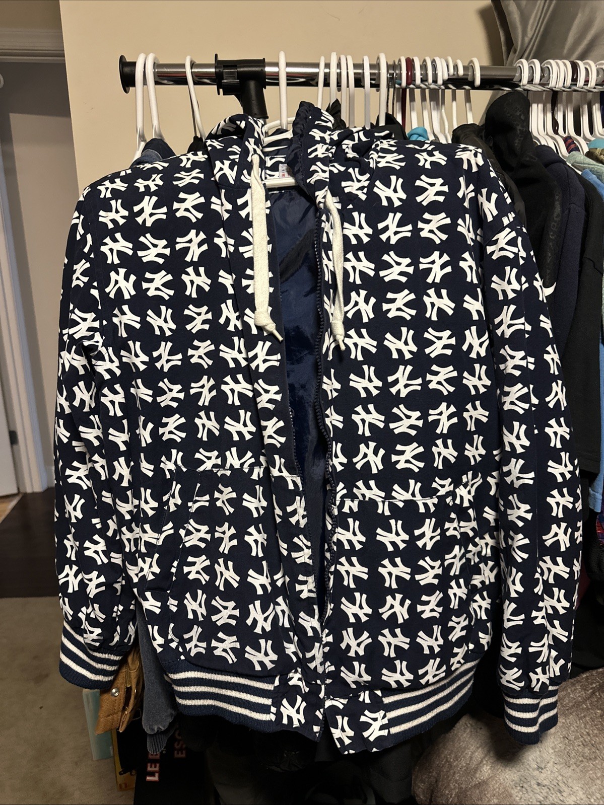 New York Yankees Jacket MLB Genuine Merchandise KIDS Size XL All Over Print
