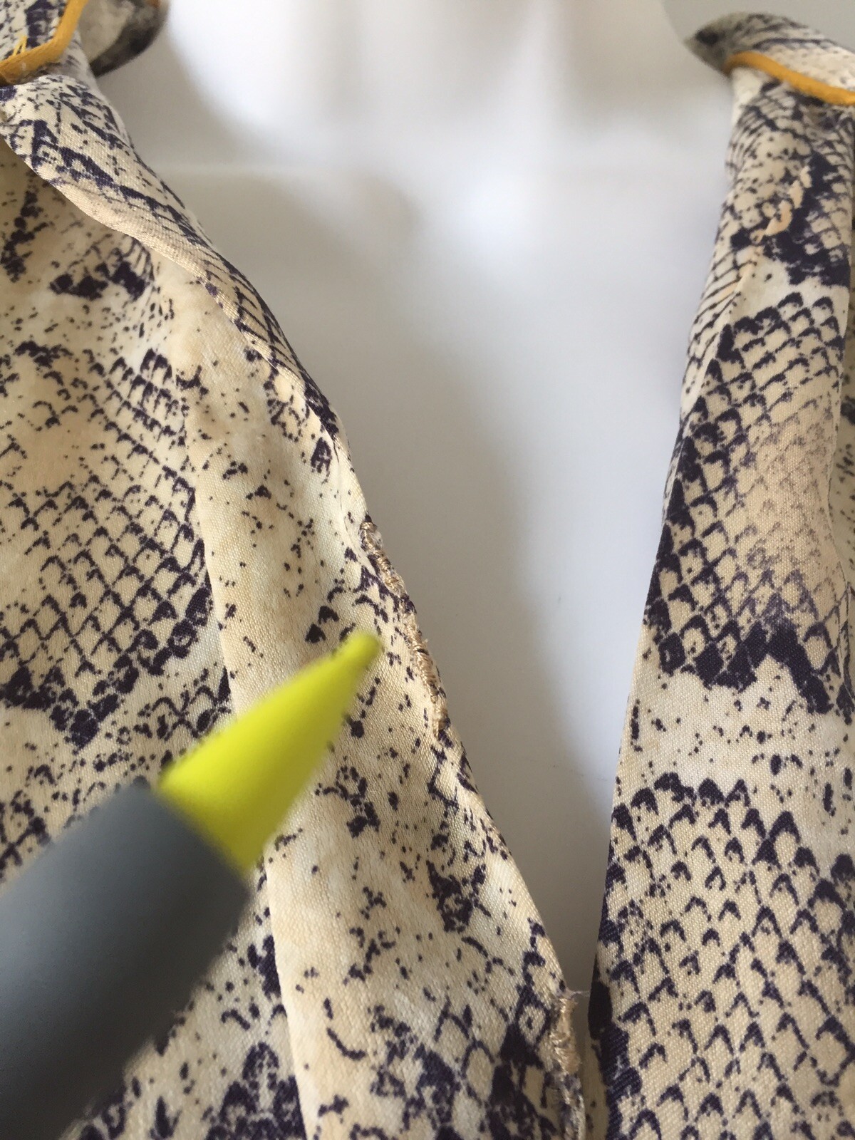 ZARA Woman Beige SNAKE SKIN PRINT TOP PULLOVER Size XS *READ NOTE* O680
