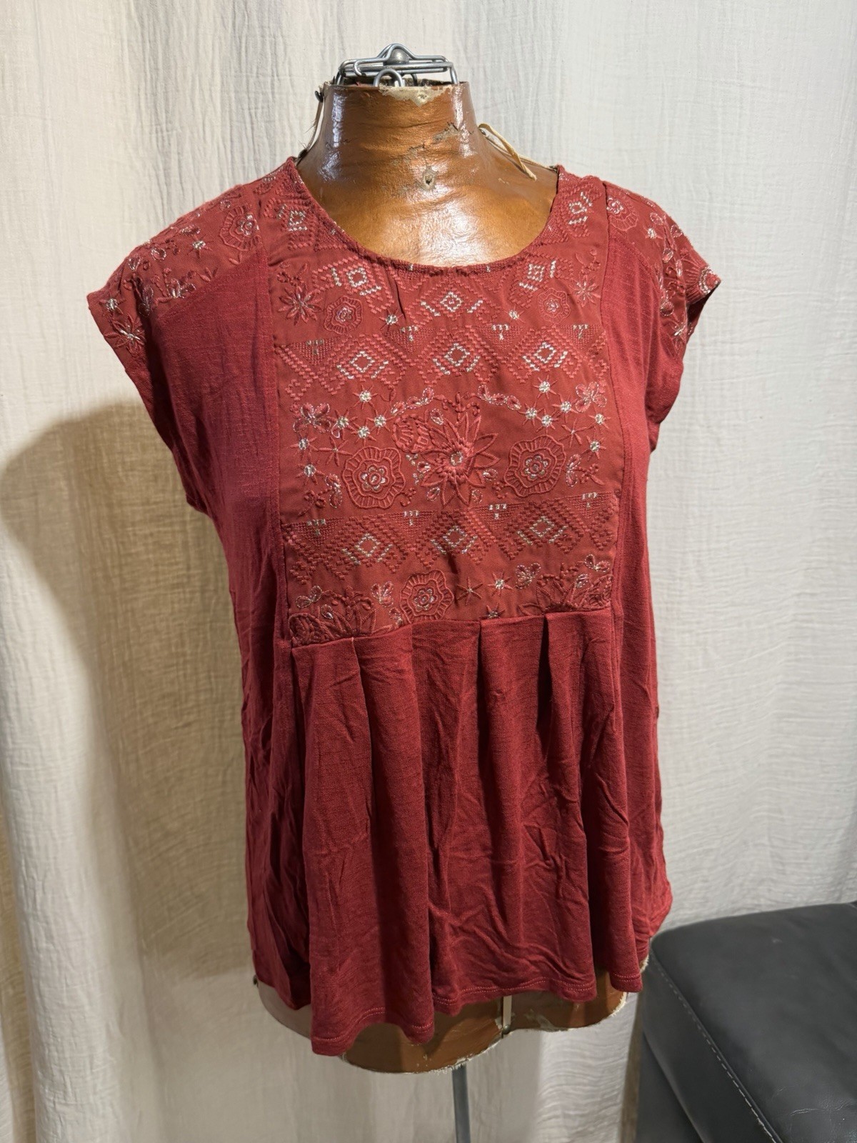 Akemi + Kin Women’s Flowy Top Anthropologie Arcana Orange Metallic Size S