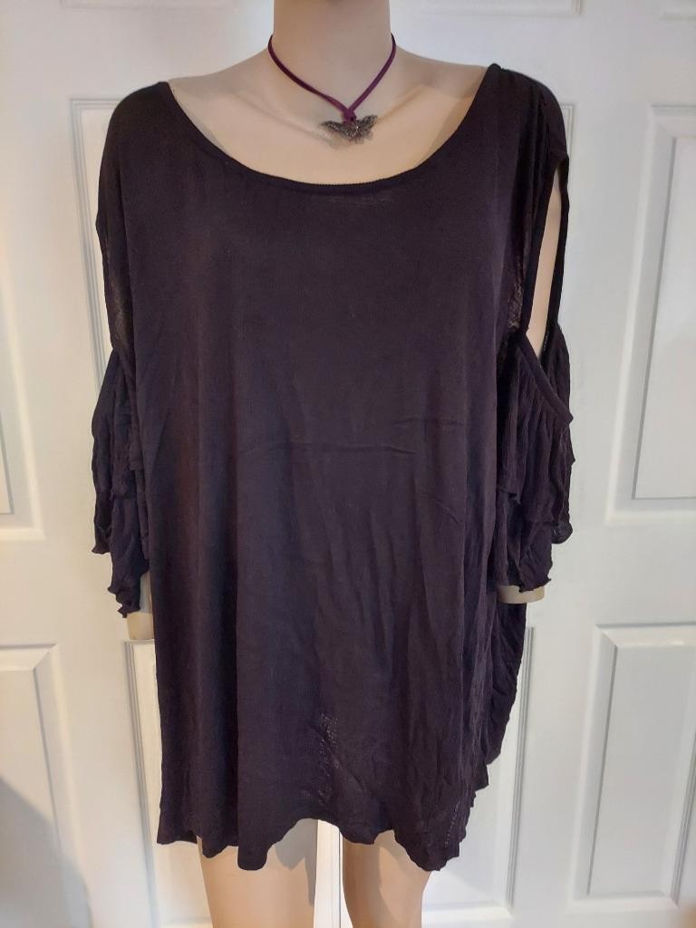 NWOT CATO SUPER SEXY TRENDY WOMENS PLUS SHOULDER CUT OUT TOP BLACK SZ 26/28