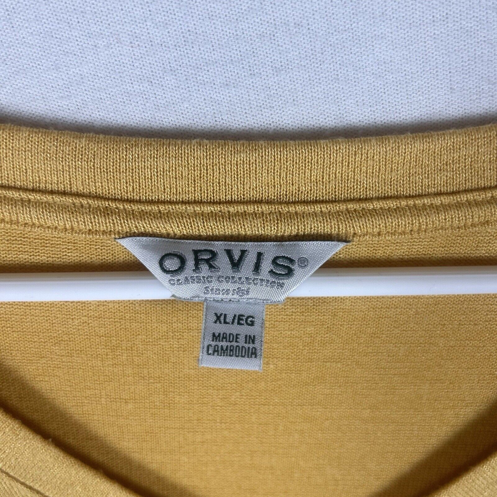 Orvis Classic Sleevless Shirt Womens XL Super Soft Stretch V-Neck Yellow Casual