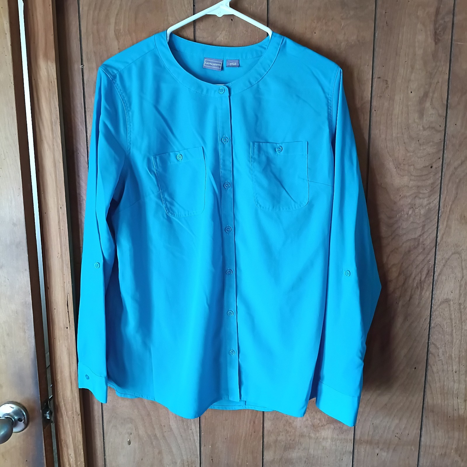 Laura Scott Women’s Blouse Size Medium Blue Button Front Poly Spandex