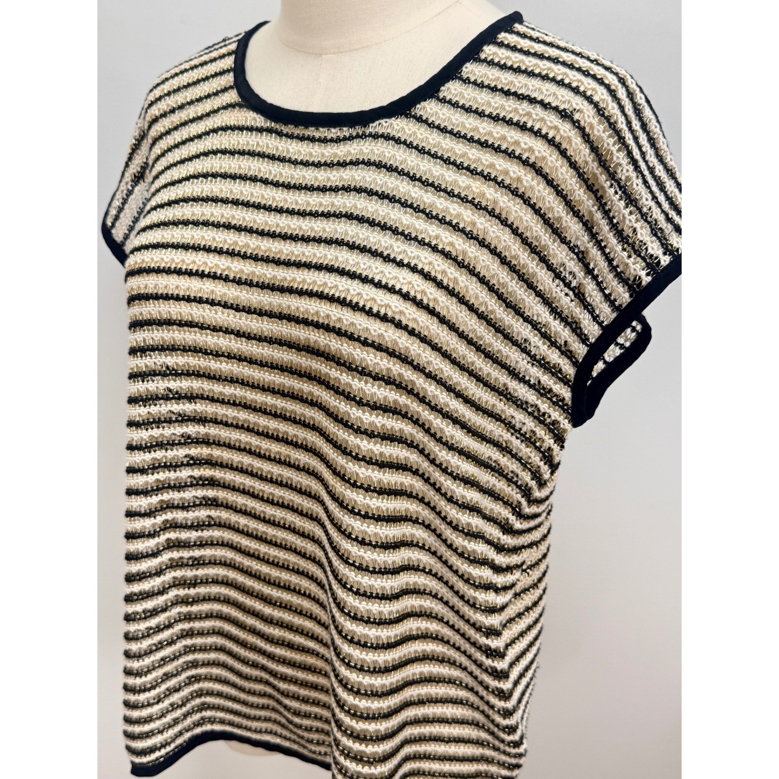 Chicos Collection Striped Metallic Knit Top Black Gold White Cap Sleeve Size 1
